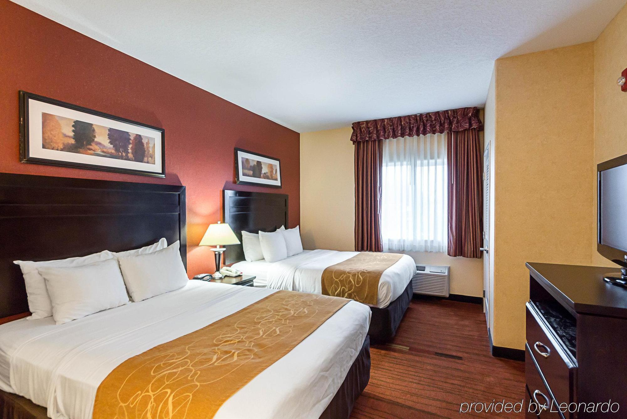Comfort Suites Airport Wichita Buitenkant foto